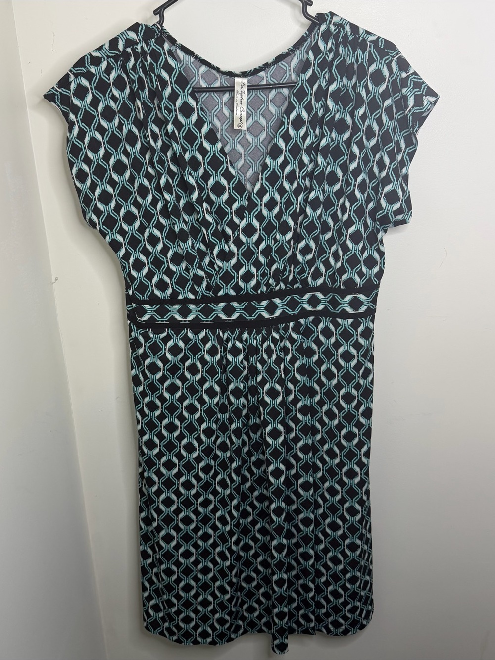 PerSeption Concept Black & Aqua Geometric V-Neck Midi Dress